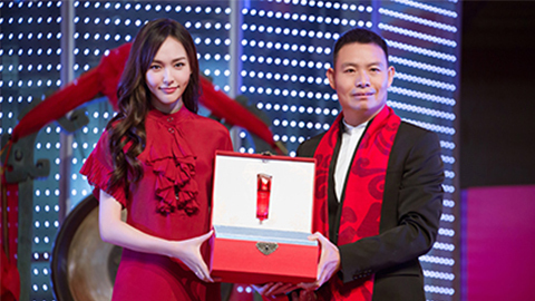 中国美正当红，贝斯特全球最奢华A股上市，引领新时代